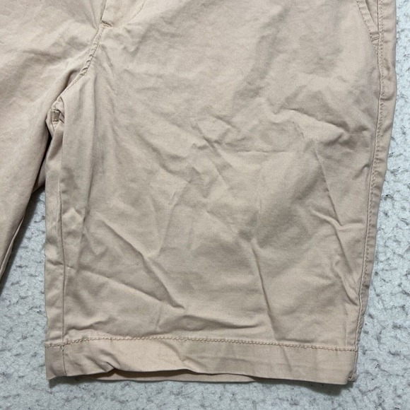 Goodfellow & Co Men's 32 Linden Shorts 8" Inseam Light Pink Flat Front Chino - Picture 4 of 13
